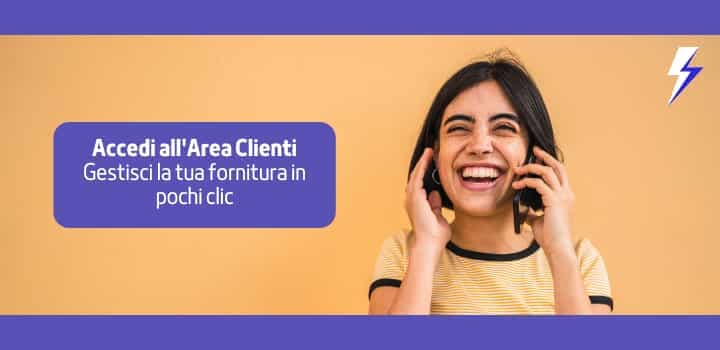 Donna sorridente al telefono con sfondo giallo, banner informativo su come accedere all'Area Clienti Edison per gestire la propria fornitura.